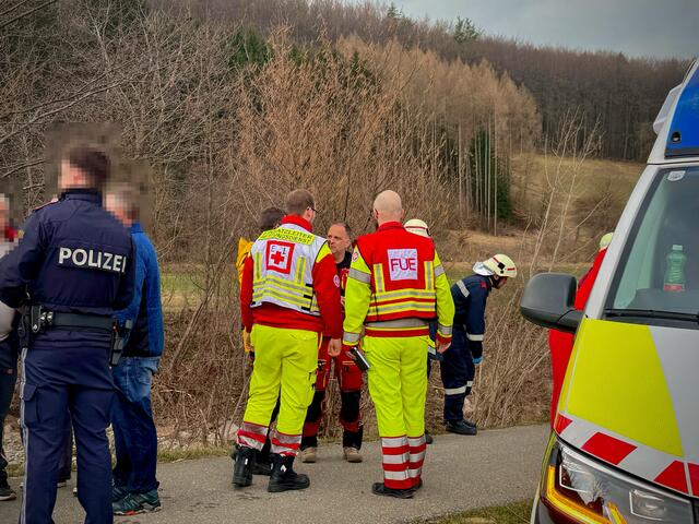 Am heutigen Nachmittag entdeckten Passanten eine Person im Stössingbach bei Böheimkirchen.  | Foto: DOKU-NÖ