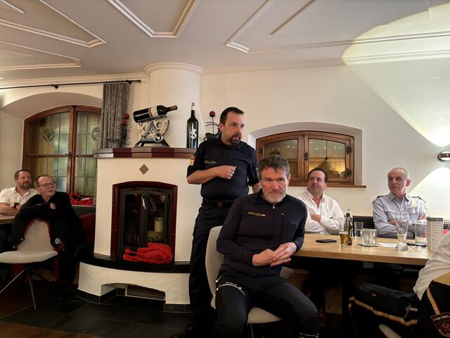 Polizeikommandant Michael Eder mit dem Leiter der Alpinpolizei Herbert Jankovich.