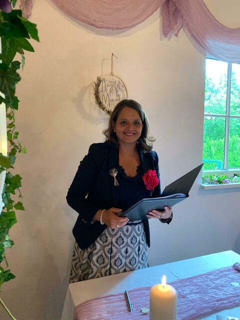 Petra Watzenböck hat schon mehr als 20 Hochzeiten begleitet. | Foto: Petra Watzenböck