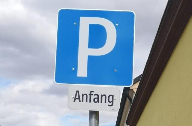 Die Parkplatzsituation führt bei vielen Anrainerinnen und Anrainern schon einmal zu Problemen.  | Foto: Privat