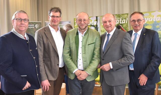 Ehrengast CZ Botschafter Jiri Sitler (Mitte) | Foto: Herbert Schleich