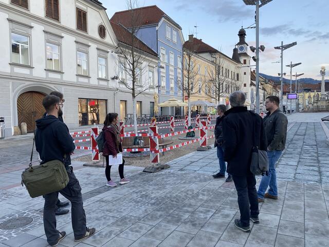 Die Begrünung des Hauptplatzes in Leoben: Ein Beitrag zur Klimaanpassung und Förderung der Biodiversität. | Foto: Janine Kermec