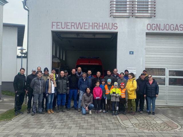 Flurreinigung im Ortsteil Großwarasdorf. | Foto: Michael Babits