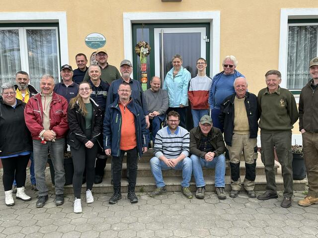 In Badersdorf fand die Flurreinigung am Samstag statt. | Foto: Gemeinde Badersdorf