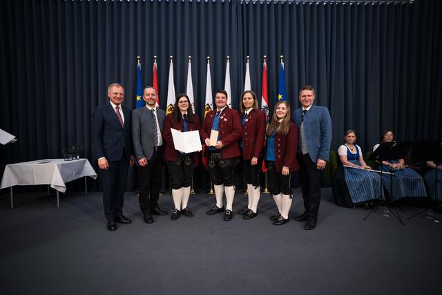 Der Musikverein Meggenhofen bekam den Con Bravura-Preis in Linz verliehen. | Foto: Land OÖ/Max Mayrhofer
