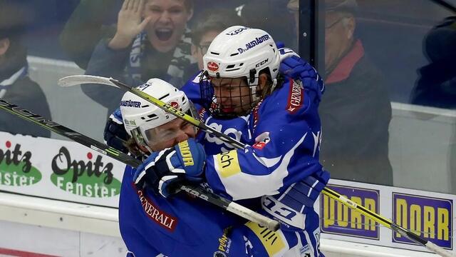 Früher waren die beiden jungen Spieler beim EC VSV ein Team, heute geht es mit ihrer Freundschaft bei den Vienna Capitals weiter. | Foto: Privat