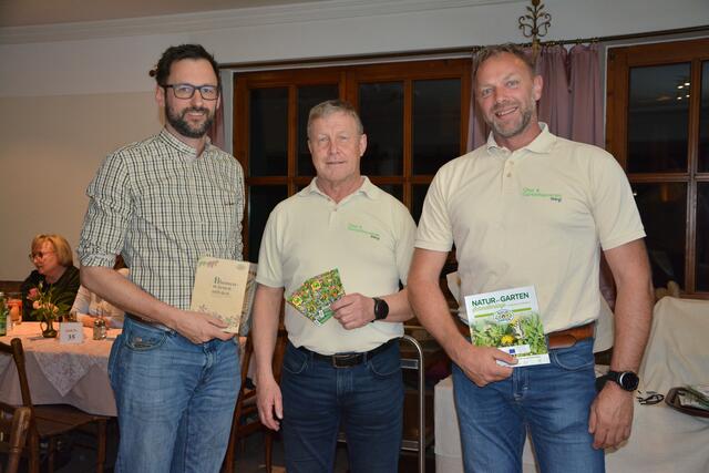 Bei der Jahreshauptversammlung des OGV Wörgl – Referent Matthias Karadar MSc, Obmann Franz Feiersinger und sein Stellvertreter Franz Feiersinger (v.l.). | Foto: Veronika Spielbichler