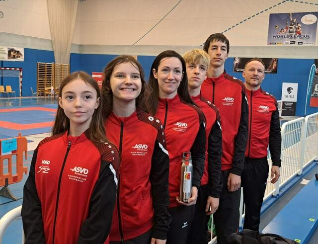 Der ASVÖ Kickbox Club Rohrbach hat beim 8. Internationalen KBH Masters in Grau erneut beeindruckende Leistungen gezeigt und insgesamt elf Medaillen errungen. | Foto: Kickbox Club Rohrbach