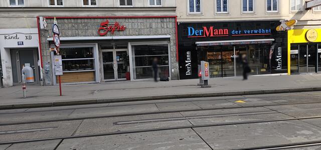 An dieser Stelle wurde das Wartehäuschen entfernt. | Foto: Franz Schuster