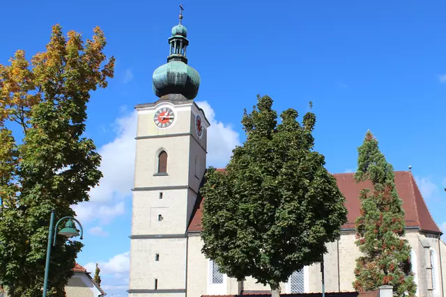 "Wer im Gedächtnis seiner Lieben lebt, der ist nicht tot, 
der ist nur fern. Tot ist nur, wer vergessen wird."
Joseph Christian von Zedlitz | Foto: Ulrike Maria Plank