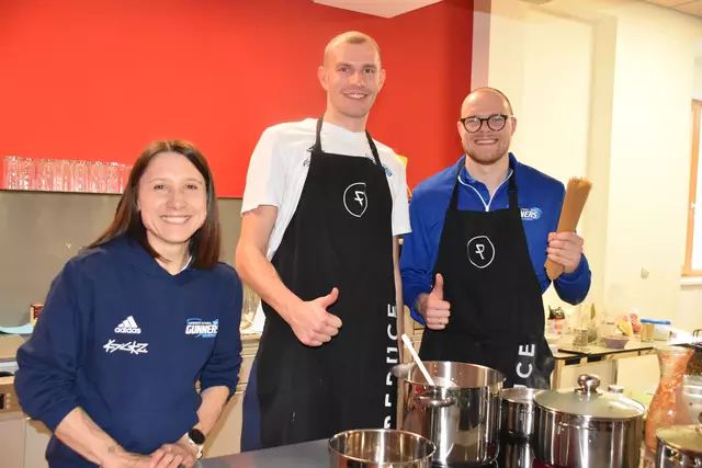 Gelungener Kochworkshop im Reduce: Workshopleiterin Petra Stuparits und die beiden Köche Edi Patekar und Sebastian Käferle | Foto: Michael Strini