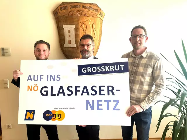 Viktor Juhasz (nöGIG), Bürgermeister Klaus Schütz und Andreas Lechner (nöGIG). | Foto: nöGIG