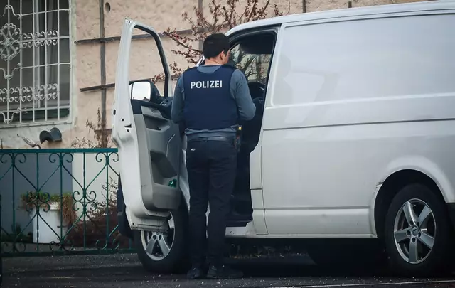 Am 25. März haben Beamte des KKD Braunau eine gerichtlich bewilligte Durchsuchung am Firmenstandort vollzogen.  | Foto: Daniel Scharinger