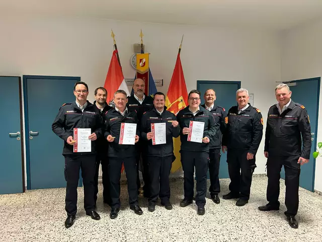 Pascal Zach, Robin Maitz, Günter Holler und Michael Gombotz (von rechts) waren die Absolventen aus dem Bezirk Jennersdorf. | Foto: Bezirksfeuerwehrkommando Jennersdorf