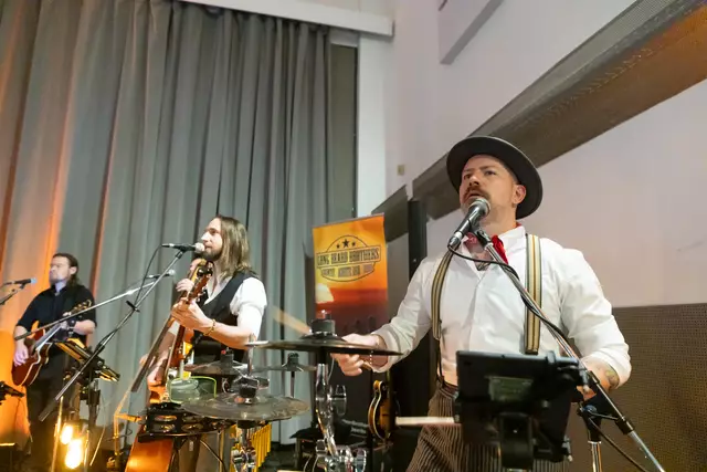 Für einen bewegten Abend sorgten erneut die "Long Beard Brothers". | Foto: Jorj Konstantinov