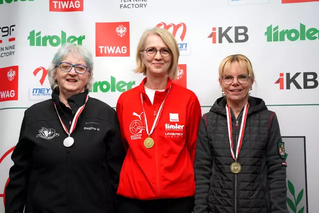 Regina Vanicek aus Mieming (links) gewann Silber in der Klasse - Seniorinnen 2 | Foto: Christian Kramer