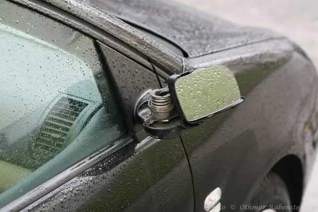 Sinnlose Sachbeschädigung: Unbekannte Täter beschädigten Autos in Landeck. | Foto: Symbolfoto: Rabensteiner