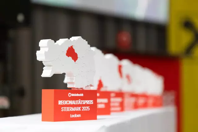 Die diesjährigen Trophäen aus dem 3D-Drucker von Biocraftlab fanden besonderen Anklang. | Foto: Jorj Konstantinov