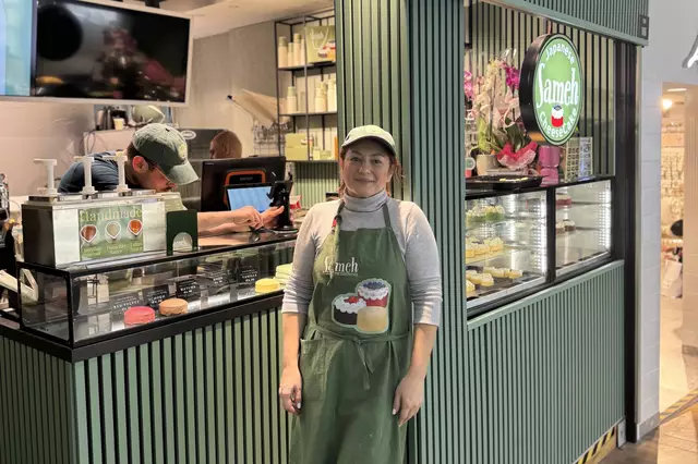 Geschäftsführerin Sameh Salatin hat einen neuen Standort ihrer Konditorei im Donauzentrum eröffnet. | Foto: Sameh