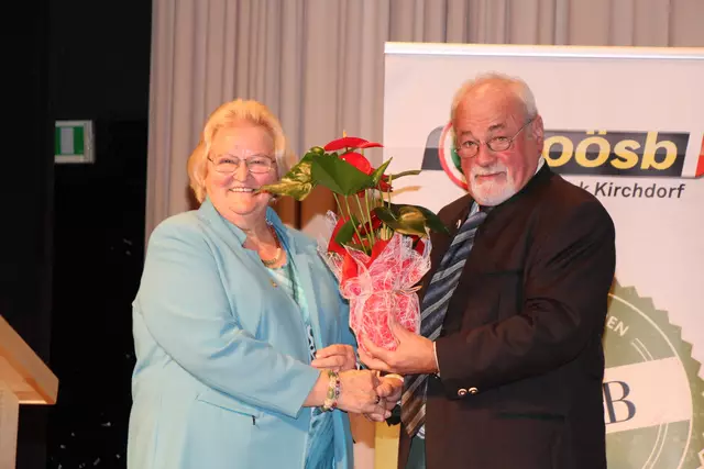 Seniorenbund Bezirksobfrau Hilde Baumgartner mit Bezirkssicherheitsbeauftragten Johann Ramsebner. | Foto: Staudinger