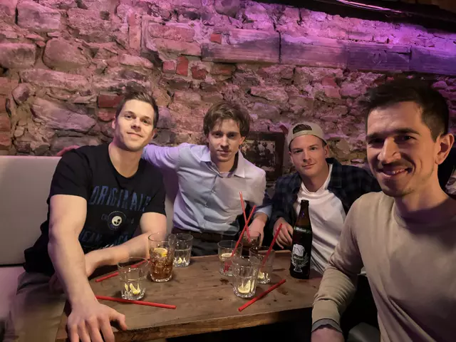 Die Schauspieltruppe beim Filmdreh in der Leoni Bar in Straßwalchen. | Foto: Emanuel Hasenauer