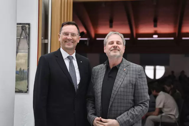 Die Sparkasse OÖ eröffnet dem Europaquiz einen würdigen Rahmen. | Foto: Europaquiz/Reischl