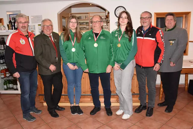 Medaillenvergabe Nord - Luftgewehr Mannschaftsmeisterschaften - Pabneukirchen, 29. 3. 2025.  | Foto: Robert Zinterhof