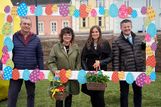 Max Habenicht, Inga Horny, Martina Derhaschnig und Christian Scheider stellten das Programm für den Ostermarkt 2025 vor. | Foto: StadtKommunikation/Stromberger