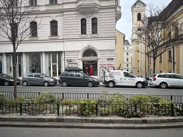 Der Vorplatz der Volksschule "Notre Dame de Sion" soll umgestaltet werden.  | Foto: Nicole Gretz-Blanckenstein/MeinBezirk