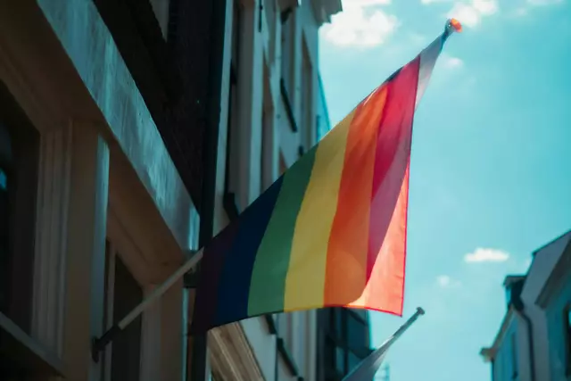 Bei den Opfern handelt es sich laut Auskunft der Polizei um überwiegend homosexuelle Männer; diese wurden von der Tätergruppe als vermeintlich "leichte Beute" angesehen. | Foto: Kaja Sariwating / Unsplash