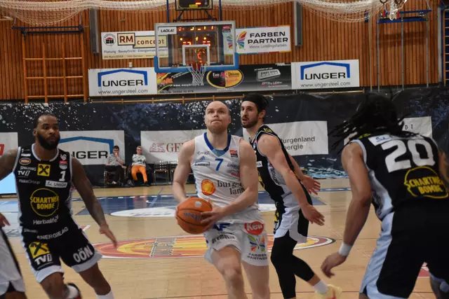 Unger Steel Gunners Oberwart-Kapitän Sebastian Käferle ist der Antreiber im Team. Im exklusiven MeinBezirk Oberwart-Interview spricht er über die Vertragsverlängerung und das Ziel, auch heuer Meister zu werden. | Foto: Michael Strini