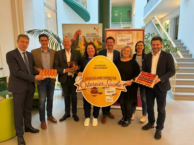 Genussland Kärnten Raiffeisen Vorstandsdirektor Gernot Messner, LK-Kammeramtsdirektor Bernhard Rebernig, Obmann Geflügelzuchtverband Dieter Obereder, Genussland Kärnten Obfrau Petra Pobaschnig, LK-Präsident Sigi Huber, Vorstandsmitglied Barbara Wakonig, Genussland Kärnten Geschäftsführung Sandra Käfer und Christopher Weiss von der Raiffeisenbank Kärnten sind schon fleißig auf Ostereier-Suche. | Foto: privat