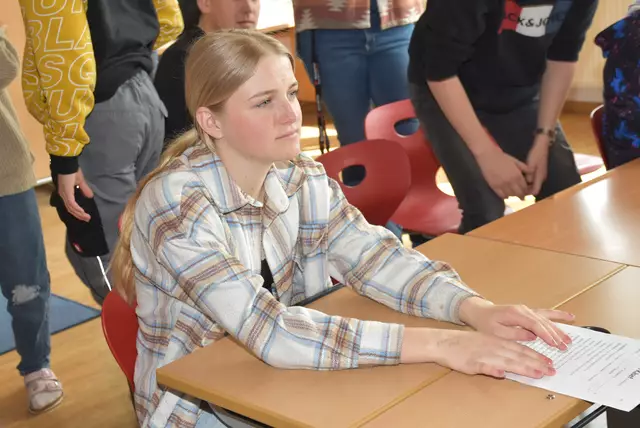 Die Rotary Lese-Initiative bringt zehn Volksschulen im Bezirk Perg 5.000 Euro. Rotary Präsident Georg Lehner. Hier der Lese-Vormittag in der 3A der VS Pabneukirchen. Lesepaten  Schüler der 3A MS Pabneukirchen.   | Foto: Rober Zinterhof