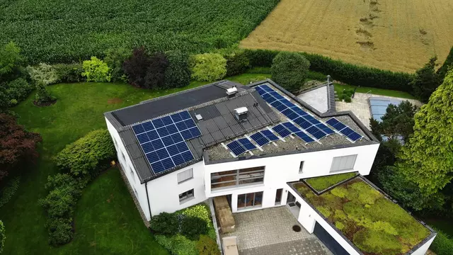 Die Umsatzsteuerbefreiung für PV-Anlagen entfällt. | Foto: E-Kern