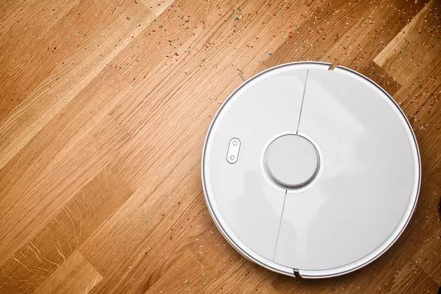 Symbolbild. Ob ein Roboter zum Rasenmähen oder zum Staubsaugen. Beides schenkt nicht nur Zeit, sondern erleichtert auch den Alltag. | Foto: Pixabay