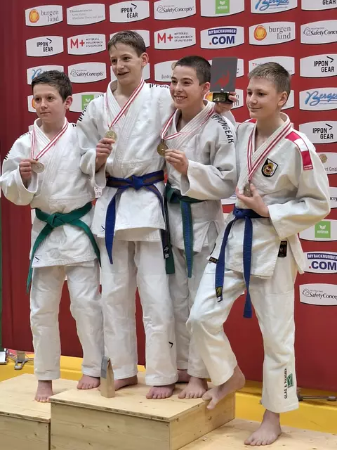 Lion Haider (2.v.r.) eroberte Judo-Bronze in Deutschlandsberg.  | Foto: Oliver Haider