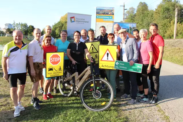 Gemeinde- und bezirksübergreifend setzt man sich für das Radwegenetz ein – wie hier beim Kremstalradwegs R 10. | Foto: Staudinger
