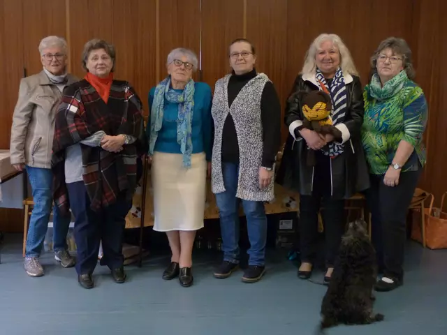 Die Hobbykünstlerinnen präsentierten stolz ihre Schätze im evangelischen Gemeindezentrum in Kobersdorf. 