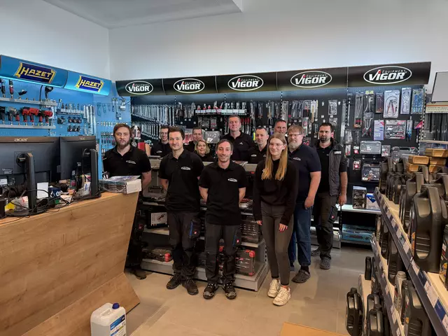 Das Team der Brand Autoteile GmbH. | Foto: Brand