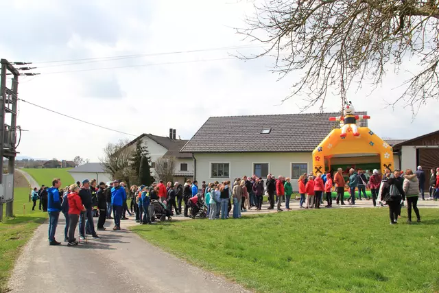  Die "Roas" startete und endete bei der Familie Mayr vulgo Bauer z'Hareding in Wendling. | Foto: Natalie Honetz/Landleben Wendling