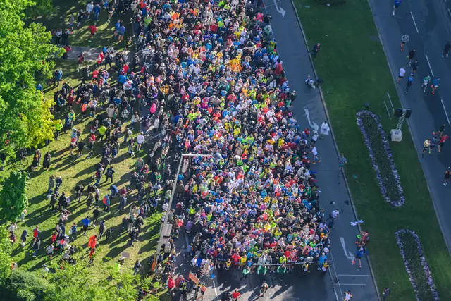 35.000 Läuferinnen und Läufer gingen beim Wien-Marathon 2024 an den Start. | Foto: MAX SLOVENCIK / APA / picturedesk.com 