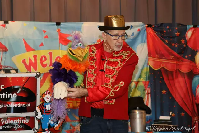 Zauberer "Magic Valentino" verzauberte die Volksschule! | Foto: Archiv