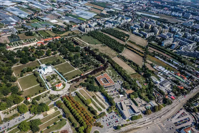In Kaiserebersdorf wäre laut Palzer-Khomenko die Gesundheitsversorgung und Öffi-Anbindung noch schlimmer als in anderen Teilen Simmerings.  | Foto: Stadt Wien/Christian Fürthner