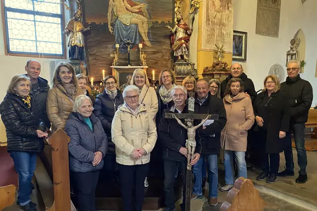 Mit Gesang und Gebet bereicherten die Teilnehmer das Ereignis und zeigten ihre Wertschätzung für die Tradition, die der Verein seit Jahren pflegt. | Foto: Privat