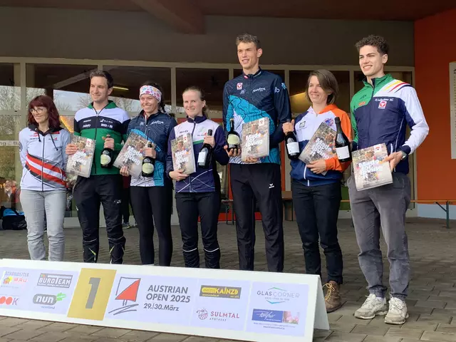 Die Damen und Herren-Gewinner der Eliteklassen. Ganz rechts Simon Tobler vom Leibnitzer AC. | Foto: Leibnitzer AC