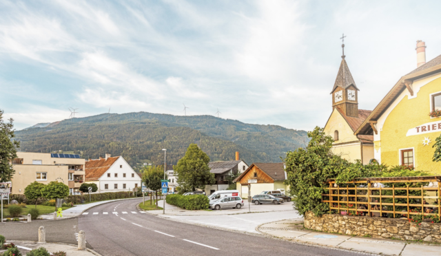 So sah der erste Entwurf des Windparks "Herrenwaldrücken" in Trieben aus. Derzeit läuft bereits die UVP. | Foto: Montage Brandpower GmbH