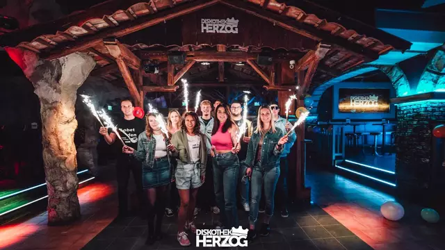 Das Herzog-Team am Freitag. | Foto: Diskothek Herzog