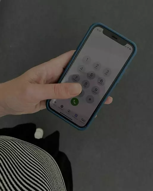 Die Landespolizeidirektion NÖ warnt eindringlich vor einer neuen und perfiden Betrugsmasche, bei der sich Anrufer als Ärzte ausgeben und vorgeben, ein naher Angehöriger des Opfers sei schwer an Krebs erkrankt.  | Foto: BRS/Gschwandtner/Archiv/Symbol