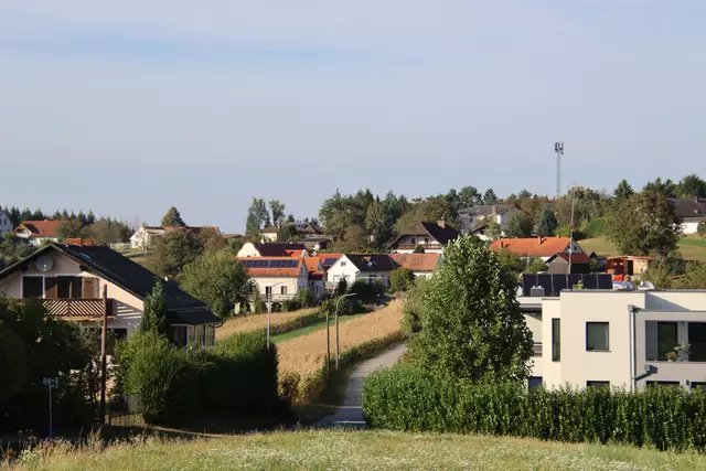 Hackerberg ist eine Streusiedlung an den Hängen des Lafnitztals. | Foto: Martin Wurglits