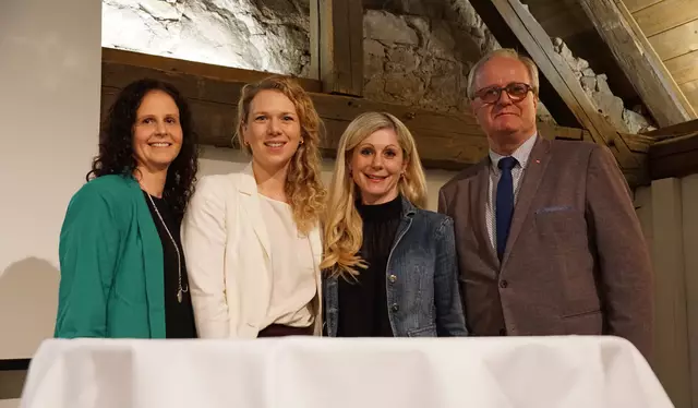 Von links: Vizebürgermeisterin Sonja Seifried (SPÖ), Vizebürgermeisterin Johanna Jachs (ÖVP), Bezirkshauptfrau Andrea Wildberger und Bürgermeister Christian Gratzl (SPÖ). | Foto: Stadtgemeinde Freistadt